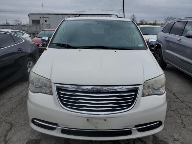 2C4RC1CG2DR727553 - 2013 CHRYSLER TOWN & COU TOURING L WHITE photo 5