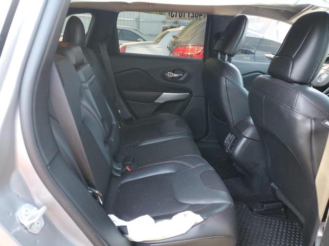 1C4PJMBX7JD549427 - 2018 JEEP CHEROKEE TRAILHAWK GRAY photo 11