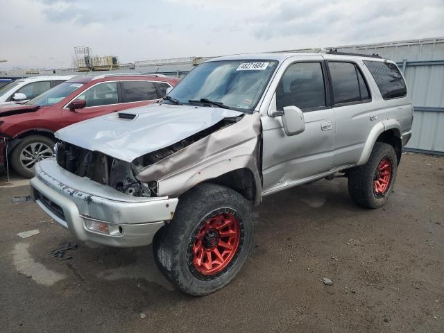 2001 TOYOTA 4RUNNER SR5, 