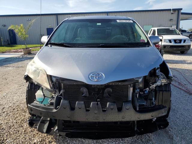 5TDYK3DC9ES443531 - 2014 TOYOTA SIENNA XLE SILVER photo 5