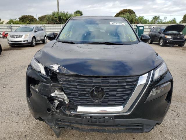 5N1AT3AB6MC675039 - 2021 NISSAN ROGUE S BLACK photo 5