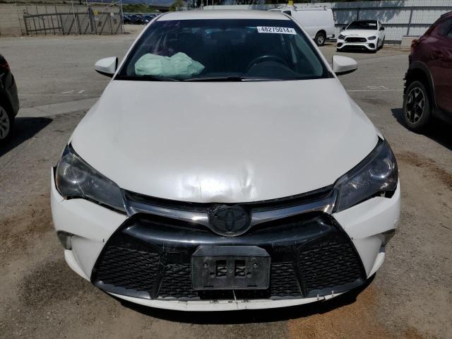 4T1BF1FK3FU111354 - 2015 TOYOTA CAMRY LE WHITE photo 5