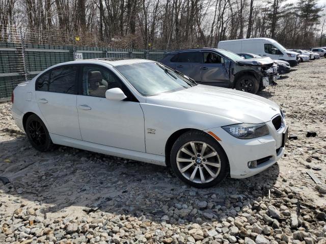 WBAPK7C57BF085716 - 2011 BMW 328 XI WHITE photo 4