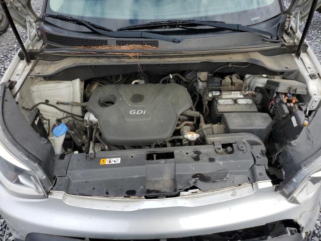 KNDJN2A25G7840150 - 2016 KIA SOUL SILVER photo 11