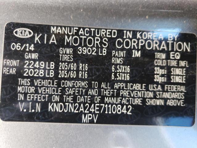 KNDJN2A24E7110842 - 2014 KIA SOUL GRAY photo 13