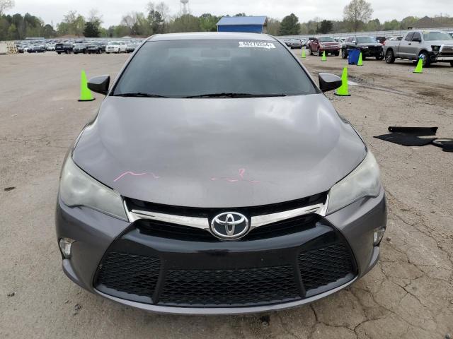 4T1BF1FK9HU759221 - 2017 TOYOTA CAMRY LE GRAY photo 5