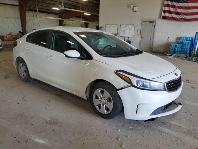 3KPFK4A7XHE073841 - 2017 KIA FORTE LX WHITE photo 4