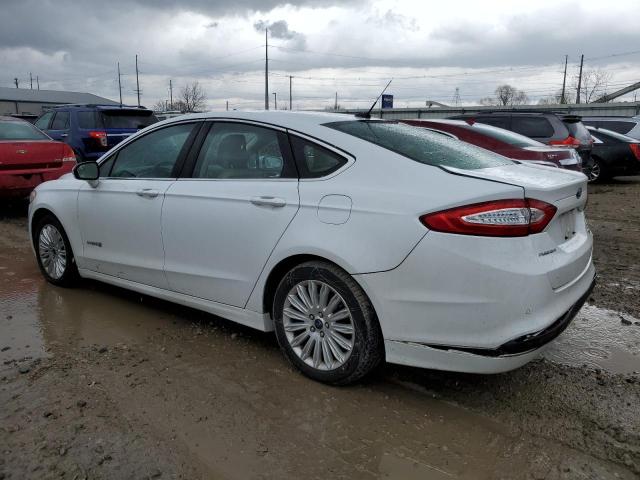 3FA6P0LU3FR126520 - 2015 FORD FUSION SE HYBRID WHITE photo 2