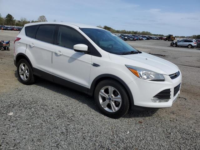 1FMCU0GX7GUA03173 - 2016 FORD ESCAPE SE WHITE photo 4