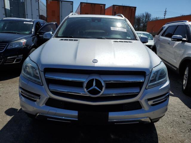 4JGDF7CE7EA296762 - 2014 MERCEDES-BENZ GL 450 4MATIC SILVER photo 5