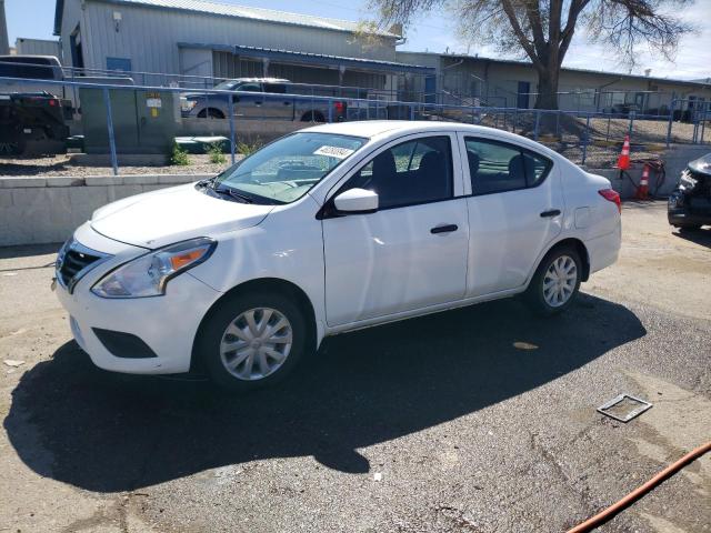 3N1CN7AP7HL881137 - 2017 NISSAN VERSA S WHITE photo 1