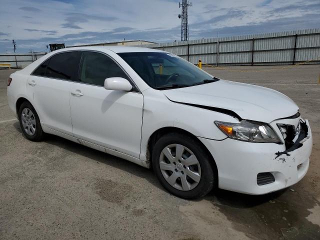 4T1BF3EK2BU587814 - 2011 TOYOTA CAMRY BASE WHITE photo 4