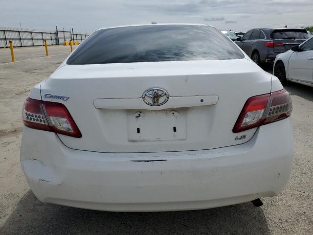 4T1BF3EK2BU587814 - 2011 TOYOTA CAMRY BASE WHITE photo 6