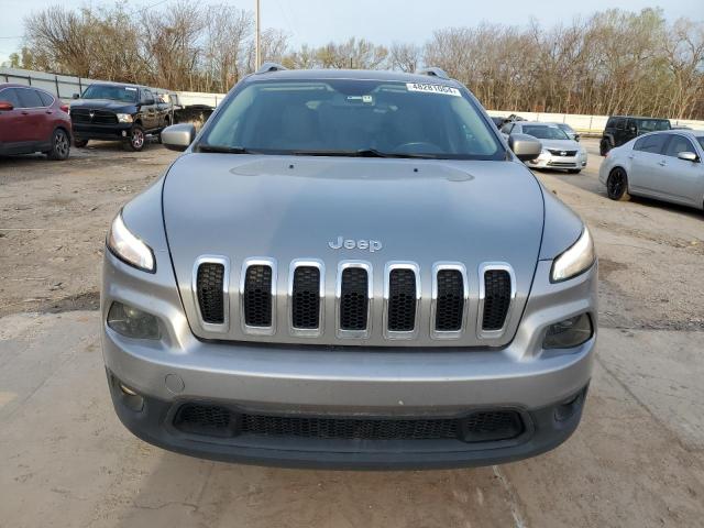 1C4PJMCS1GW157561 - 2016 JEEP CHEROKEE LATITUDE SILVER photo 5