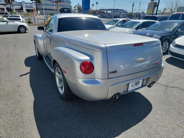 1GCES14HX5B115092 - 2005 CHEVROLET SSR SILVER photo 3