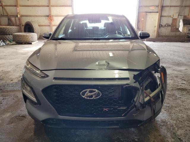 KM8K12AA1LU443694 - 2020 HYUNDAI KONA SE GRAY photo 5