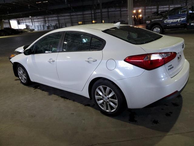 KNAFX4A68F5384960 - 2015 KIA FORTE LX WHITE photo 2