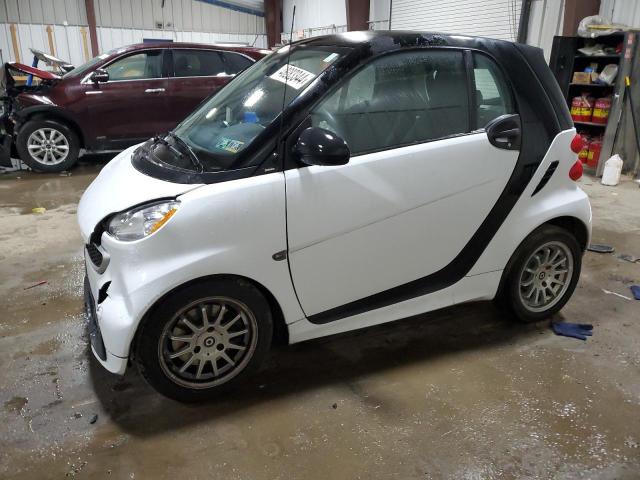 WMEEJ3BA2DK670381 - 2013 SMART FORTWO PURE WHITE photo 1