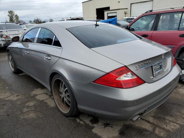 WDDDJ75X46A037526 - 2006 MERCEDES-BENZ CLS 500C SILVER photo 2