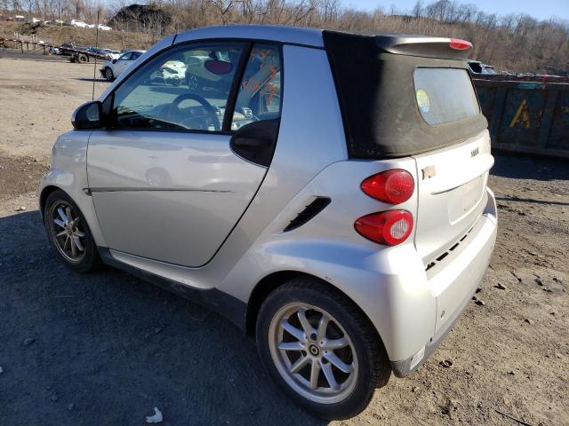 WMEEK3BA6AK351235 - 2010 SMART FORTWO PASSION SILVER photo 2