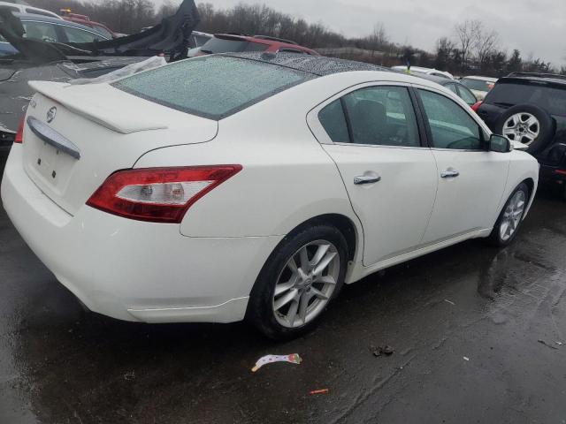 1N4AA5AP3AC811579 - 2010 NISSAN MAXIMA S WHITE photo 3