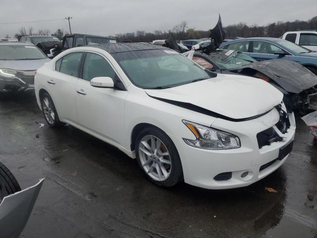 1N4AA5AP3AC811579 - 2010 NISSAN MAXIMA S WHITE photo 4