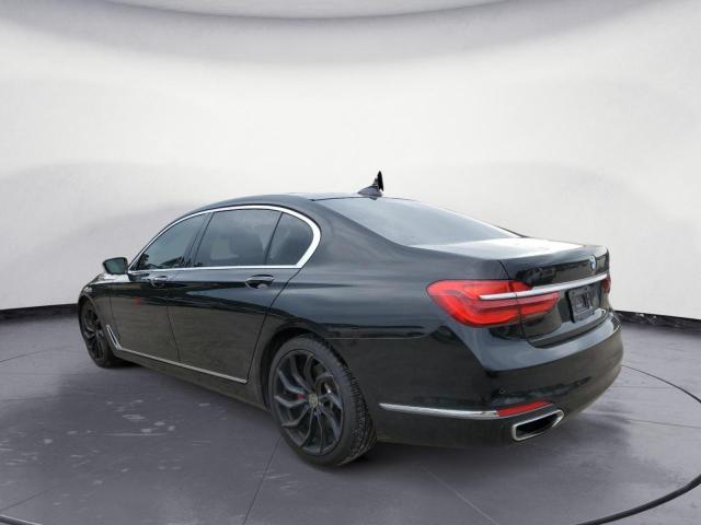 WBA7E2C58HG739913 - 2017 BMW 740 I BLACK photo 2