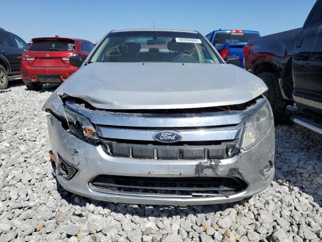 3FAHP0GA4BR331198 - 2011 FORD FUSION S SILVER photo 5