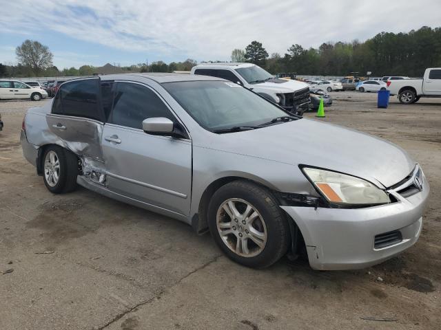 1HGCM56707A051135 - 2007 HONDA ACCORD EX SILVER photo 4