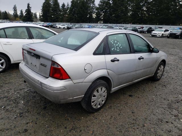 1FAFP34N57W124341 - 2007 FORD FOCUS ZX4 SILVER photo 3