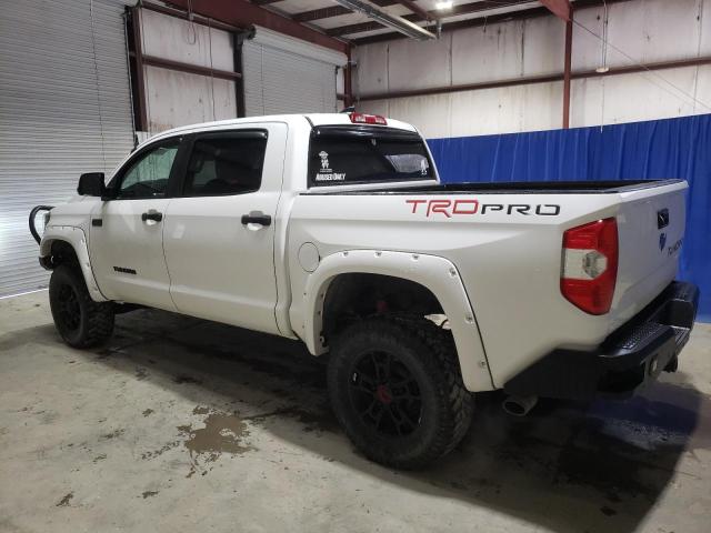 5TFDY5F18MX982848 - 2021 TOYOTA TUNDRA CREWMAX SR5 WHITE photo 2