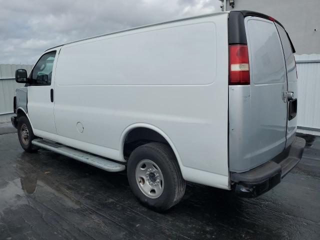 1GCWGAF75N1268222 - 2022 CHEVROLET EXPRESS G2 WHITE photo 2