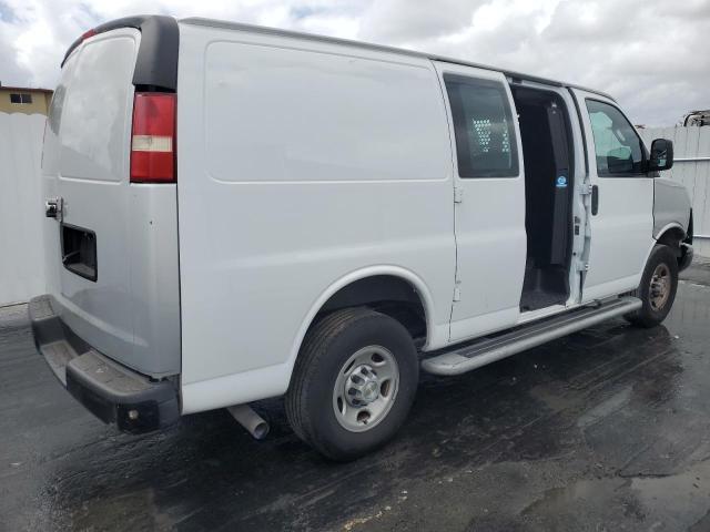 1GCWGAF75N1268222 - 2022 CHEVROLET EXPRESS G2 WHITE photo 3