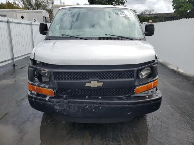 1GCWGAF75N1268222 - 2022 CHEVROLET EXPRESS G2 WHITE photo 5