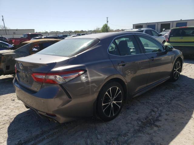 4T1B11HK4JU657634 - 2018 TOYOTA CAMRY L GRAY photo 3