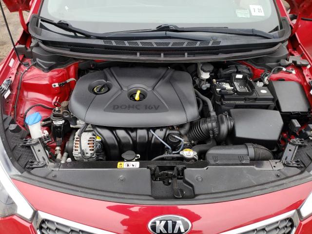 KNAFX4A64G5537576 - 2016 KIA FORTE LX RED photo 11