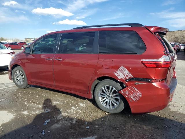 5TDYZ3DC3JS910223 - 2018 TOYOTA SIENNA XLE RED photo 2