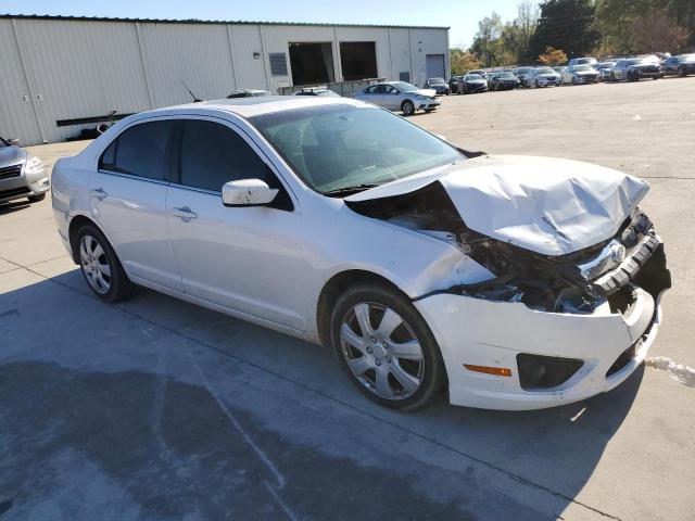 3FAHP0HA2AR386942 - 2010 FORD FUSION SE WHITE photo 4