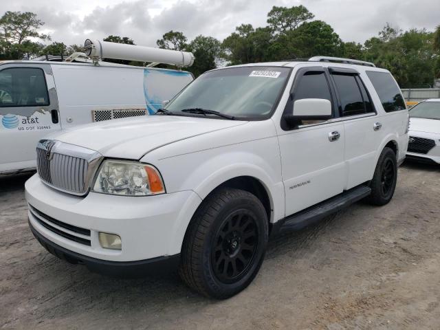 5LMFU27555LJ04932 - 2005 LINCOLN NAVIGATOR თეთრი ფოტო 1