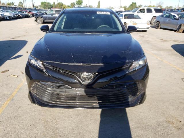 4T1B11HK5JU137524 - 2018 TOYOTA CAMRY L BLACK photo 5