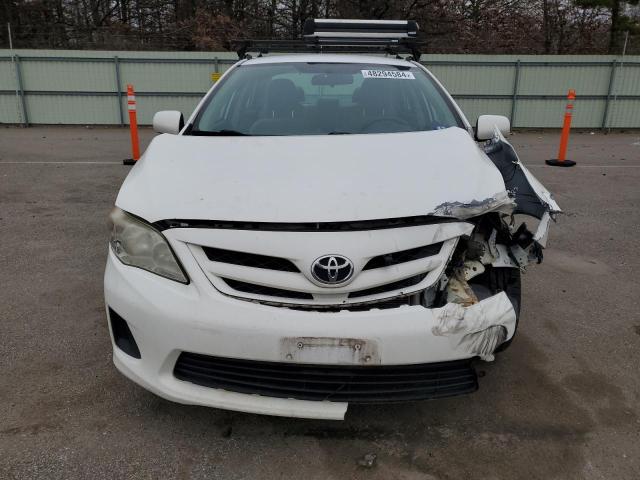 2T1BU4EE6DC992732 - 2013 TOYOTA COROLLA BASE WHITE photo 5