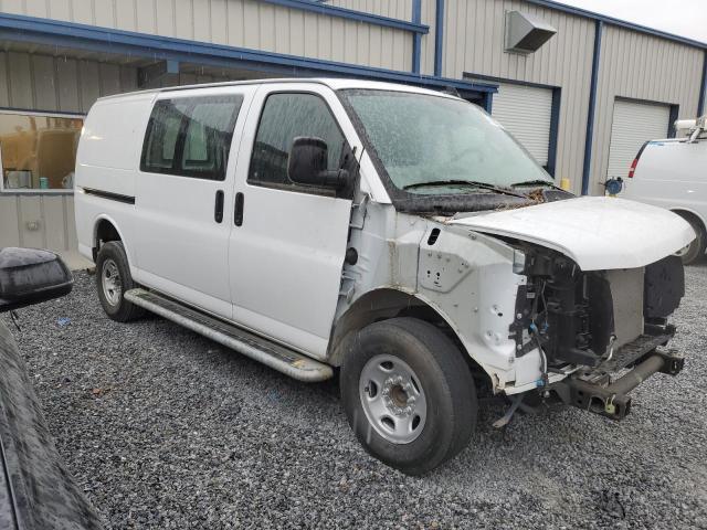 1GCWGAF74M1284619 - 2021 CHEVROLET EXPRESS WHITE photo 4