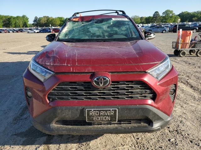 2T3C1RFV5MW171913 - 2021 TOYOTA RAV4 XLE PREMIUM MAROON photo 5