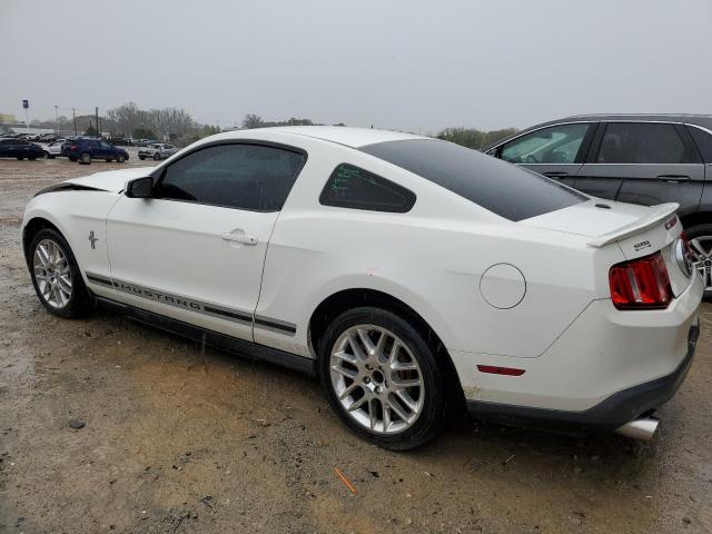 1ZVBP8AMXC5237443 - 2012 FORD MUSTANG WHITE photo 2