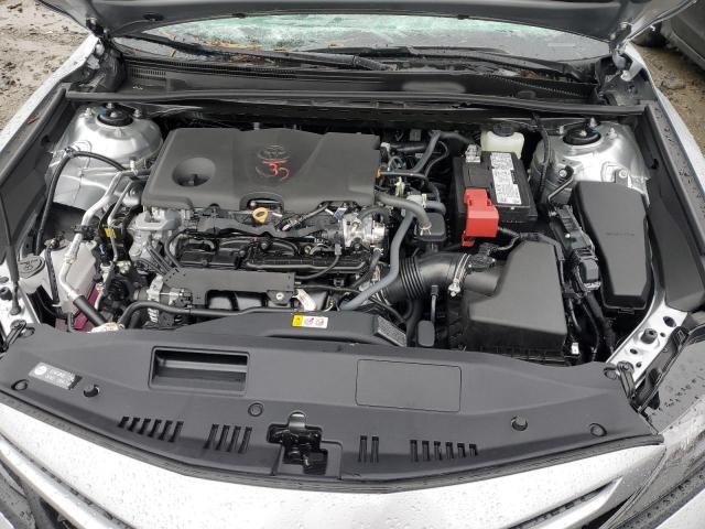 4T1T11AK9RU906018 - 2024 TOYOTA CAMRY SE NIGHT SHADE SILVER photo 11