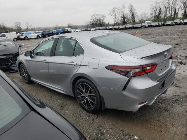 4T1T11AK9RU906018 - 2024 TOYOTA CAMRY SE NIGHT SHADE SILVER photo 2