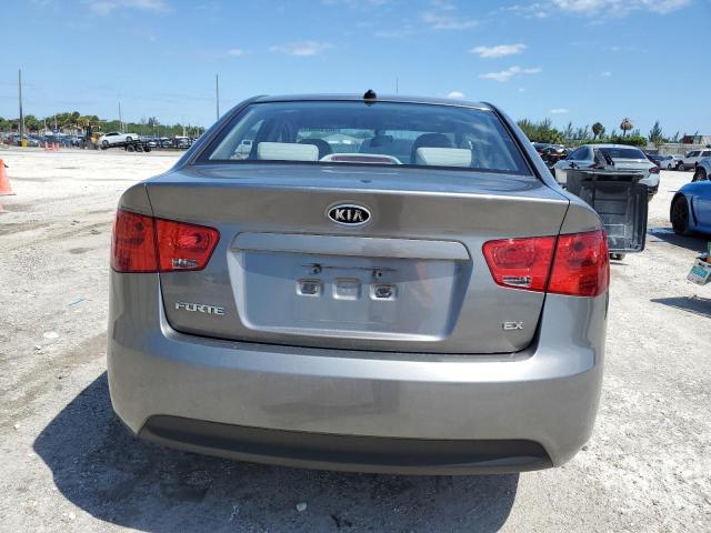 KNAFU4A23A5103257 - 2010 KIA FORTE EX GRAY photo 6