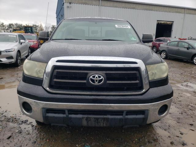 5TFUY5F18AX123741 - 2010 TOYOTA TUNDRA DOUBLE CAB SR5 BLACK photo 5