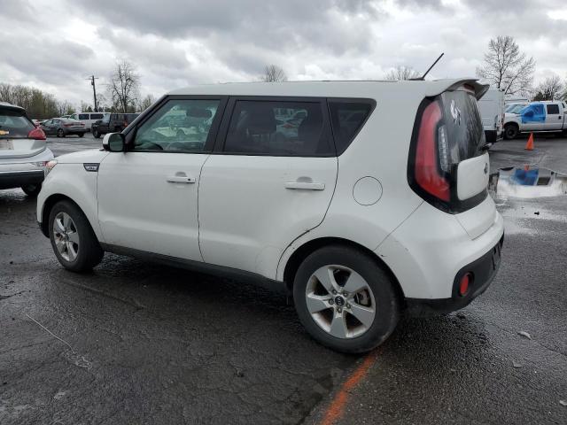 KNDJN2A27J7545171 - 2018 KIA SOUL WHITE photo 2