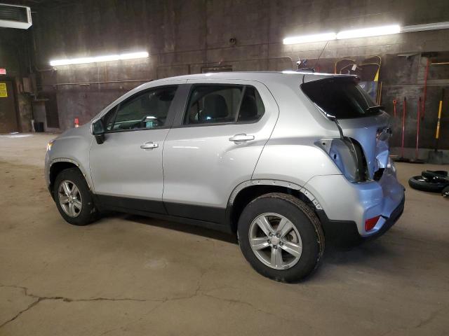 KL7CJNSBXMB349714 - 2021 CHEVROLET TRAX LS SILVER photo 2